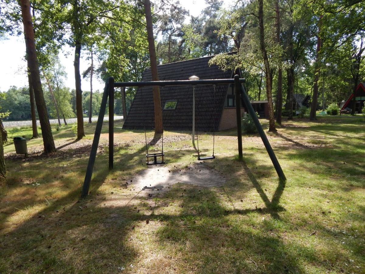 Lovely Holiday Home In Limburg Amid Lush Forest Stramproy 외부 사진